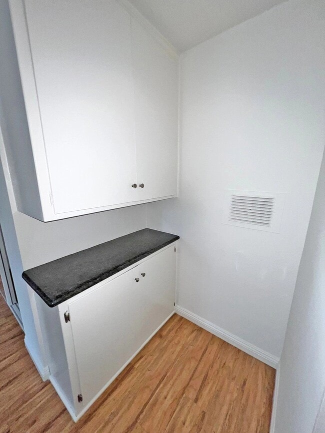 Photo - 4524 S Slauson Ave Unidad 2