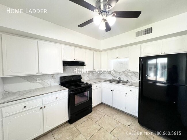 Building Photo - 501 E 8th Ave Unit 2 Rental
