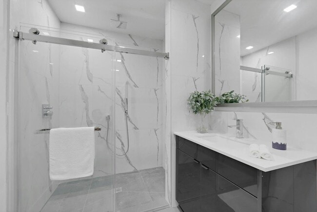 Photo - 8404 4th Ave Unidad 308