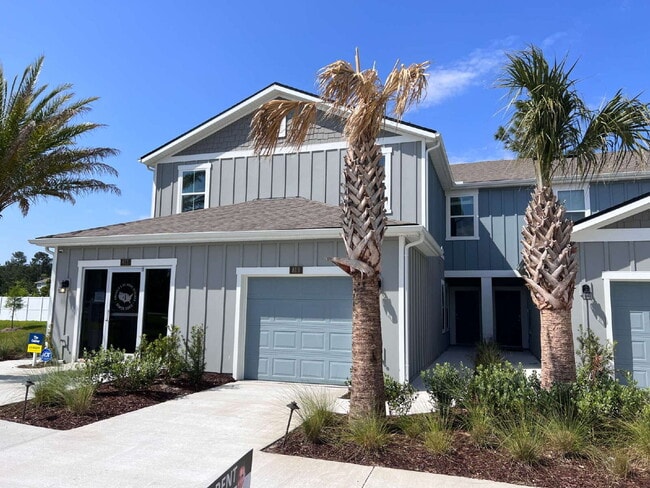 Building Photo - Charming 3-Bedroom Townhome for Rent in De...