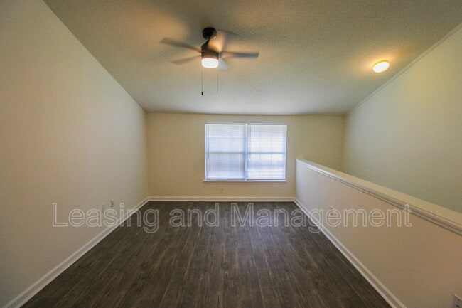 Photo - 2494 Etiwan Ave