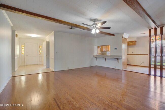 Photo - 512 Monarch Dr