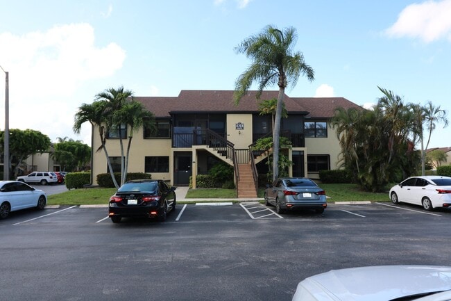 Building Photo - 4703 Lucerne Lakes Blvd E Unit 101 Rental