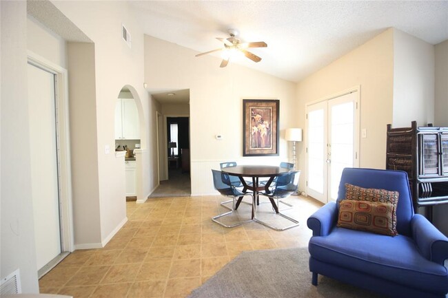 Photo - 11603 Pearwood Pl