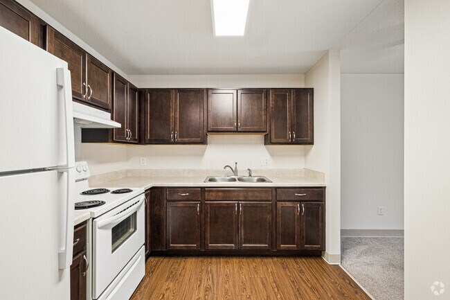 1BR, 1BA - 849SF - Kitchen