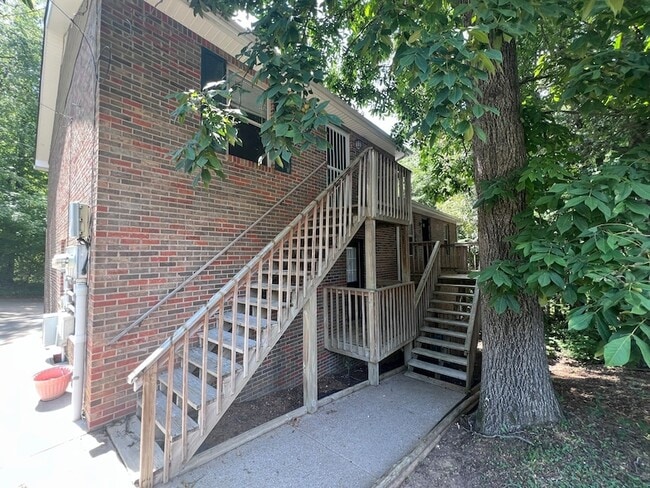 Building Photo - 470 Martha Ln Rental