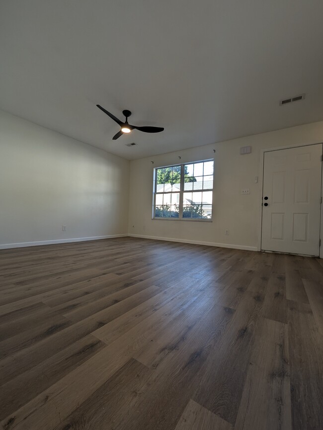 Photo - 4729 Scepter Way