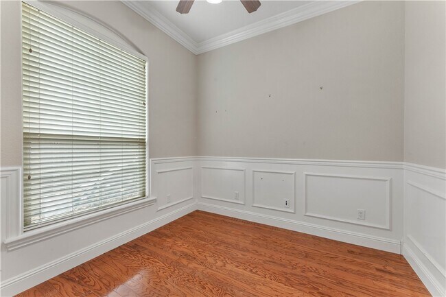 Photo - 501 SE Eaton St