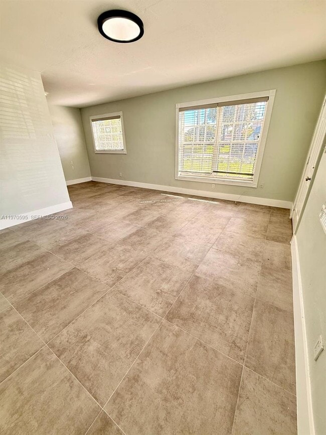 Photo - 4021 SW 27th St