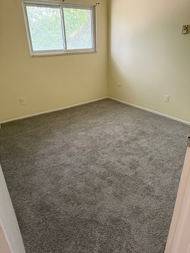 Photo - 31577 Fraser Dr Unit Two Bedroom one Bath