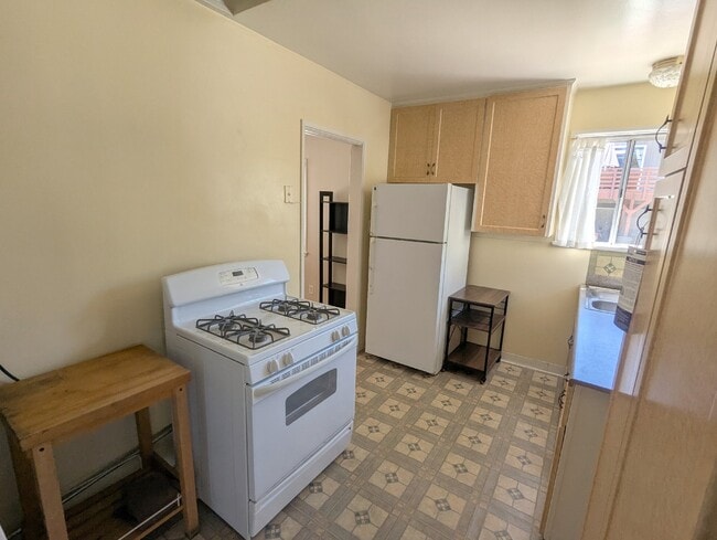 3351 Caroline Ave Unit 2