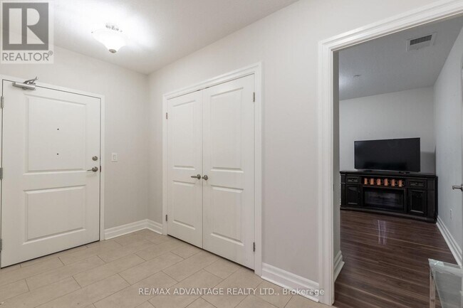 Photo - 260 Villagewalk Blvd Unit 603