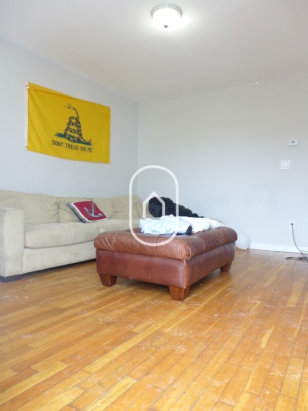 Photo - 49 Juniper St