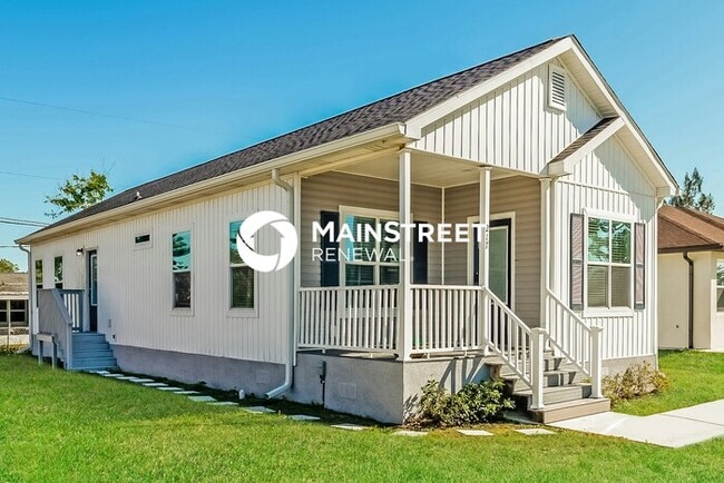 3 Bedroom Pet-Friendly Home in North Port, FL with Main Street Renewal
