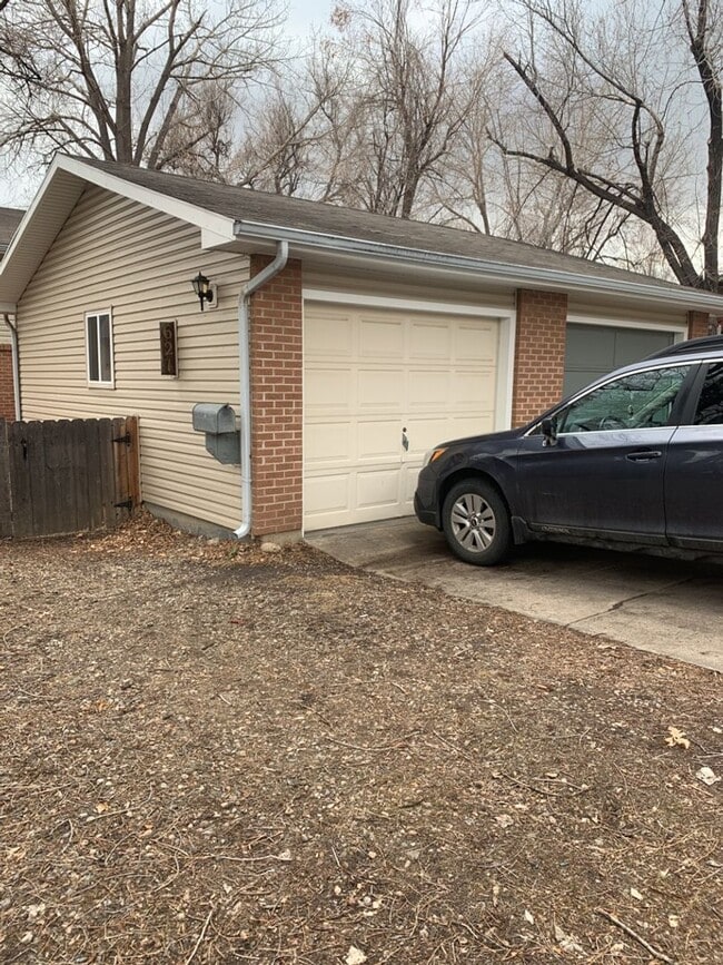 Photo - 619-621 Parker St Apartment Unit 621