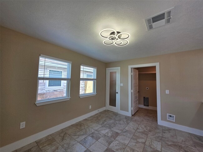 Photo - 2306 19th Ave N