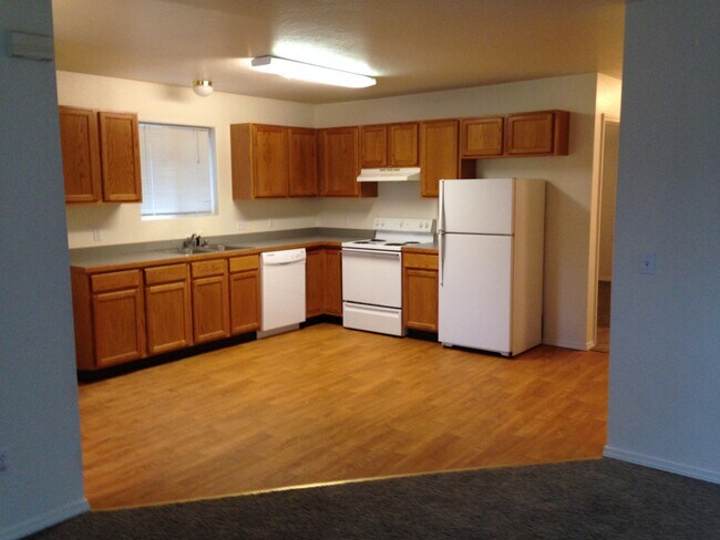 Photo - 150 Unit B