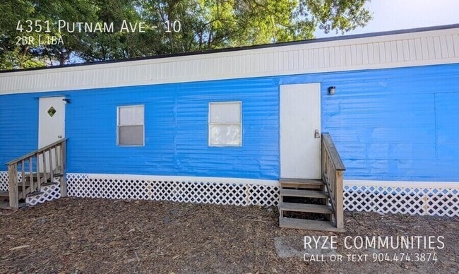 Photo - 4351 Putnam Ave