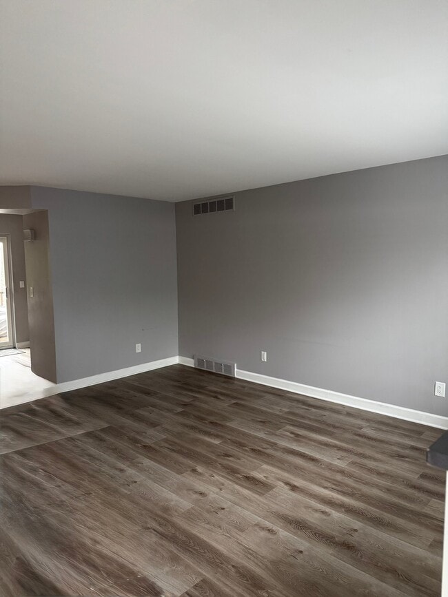 Photo - 1532 Graefield Rd