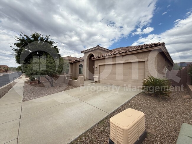 Building Photo - 11874 N Verismo Dr