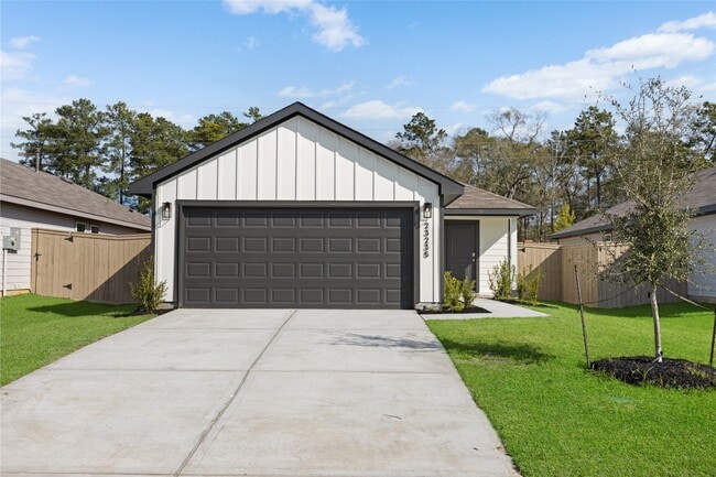 Building Photo - 23235 Teakwood Hills Dr