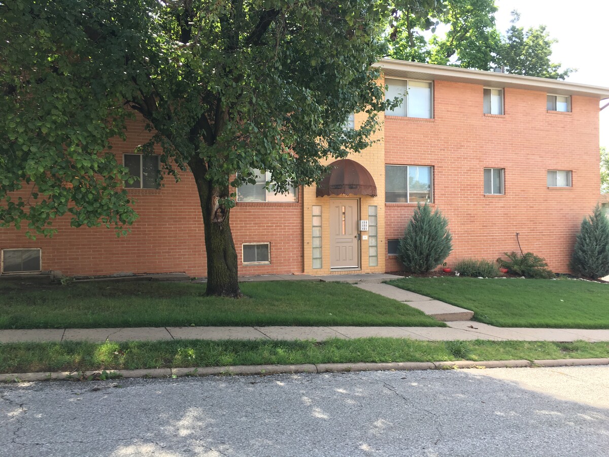 Photo - 4620 Wakeley St Apartments Unit 1