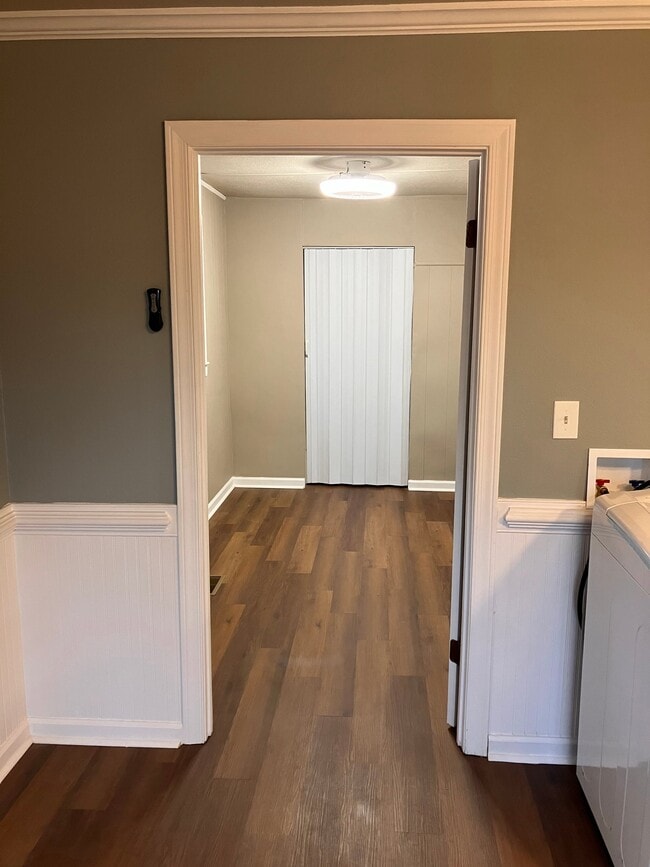 Photo - 6480 Medlock Rd