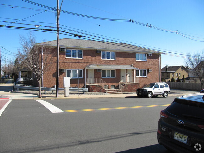 Building Photo - 203 N Stevens Ave Unit b Rental