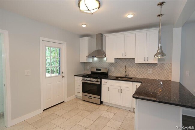 Photo - 6 Catherine St