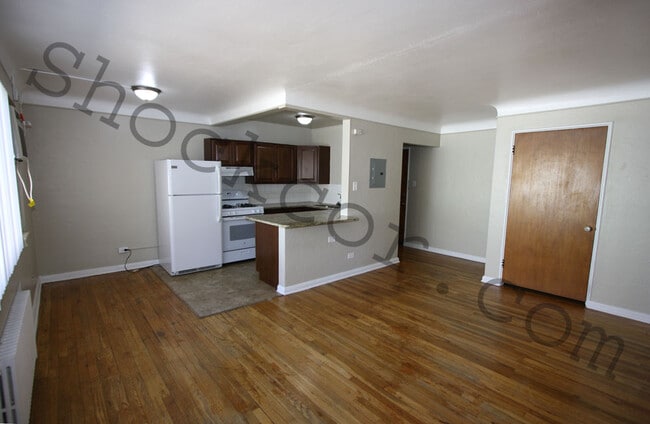 Living room and kitchen - South Park Hill Apartments