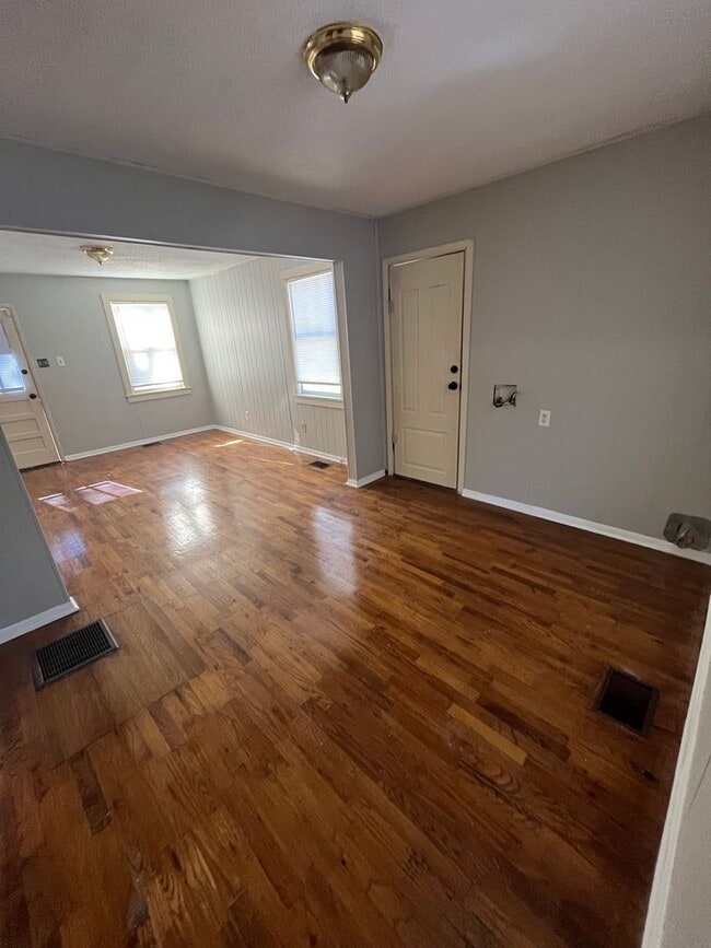 Photo - Beautiful House in quite neighborhood