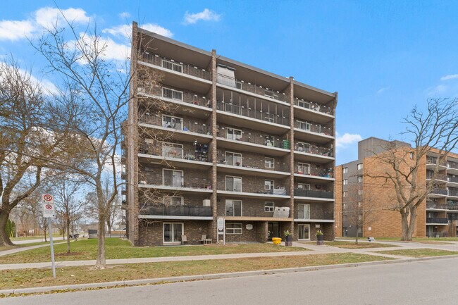 Photo - Sun Ray Manor