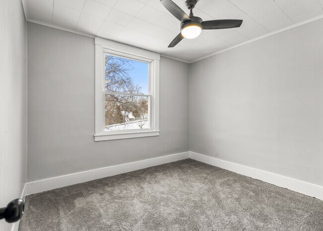 Photo - 12 W Meyers St Unidad 2