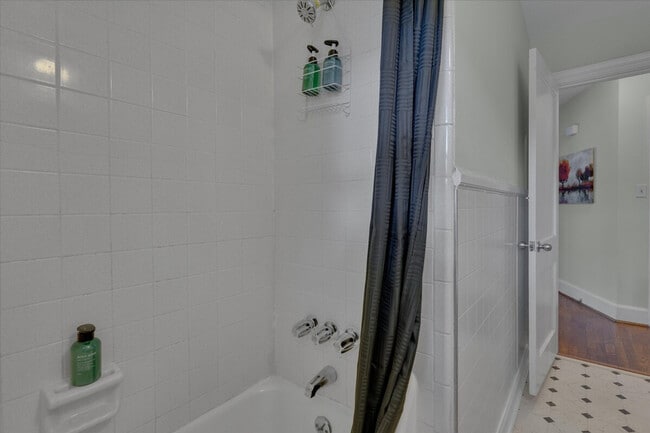 Photo - 1001 Watts St Unidad SI ID1391824P