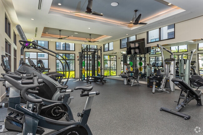 Fitness - Las Palmas Apartments