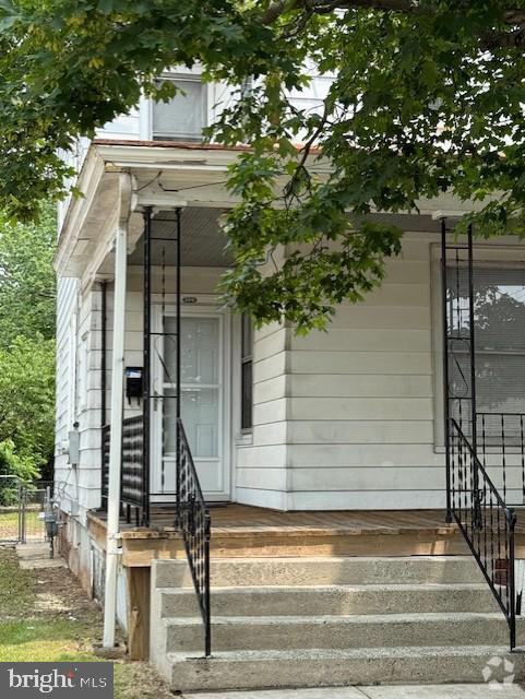 Building Photo - 306 E Main St Rental
