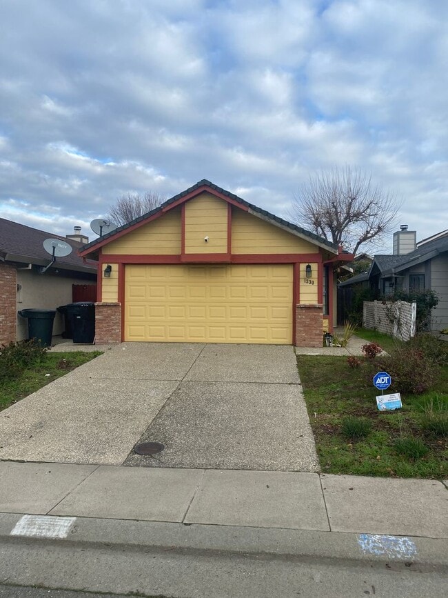 Photo - A Must See Roseville 3 Bedroom, 2 bath Home