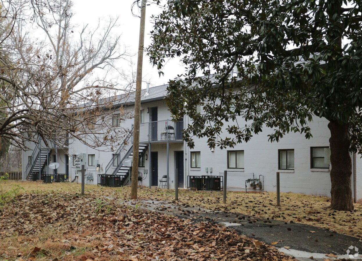 Photo - Oakland City West End