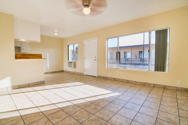 Building Photo - 20412 Cohasset St Unit 24 Rental