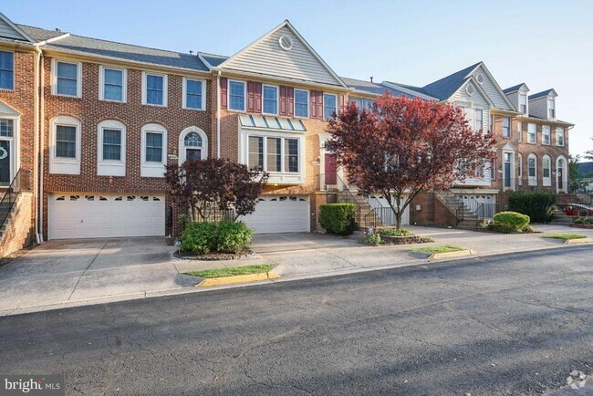 Building Photo - 6257 Harbin Dr Rental