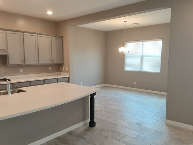 Photo - 5Bdrm/ 3.5 bath in Saguaro Bloom, near Twin Peaks & Silverbell