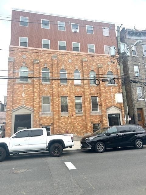22 Liberty Ave Unit 2B