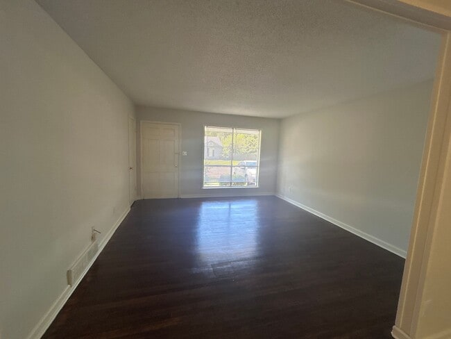 3450 Glenshaw Dr