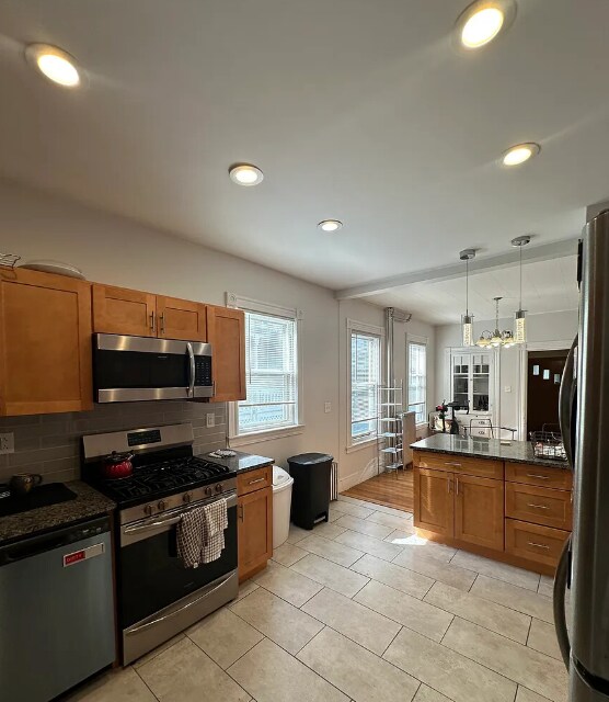 Building Photo - 384 Washington St Unit 1 Rental
