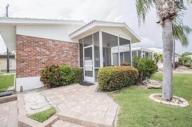 Photo - 6020 Midnight Pass Rd