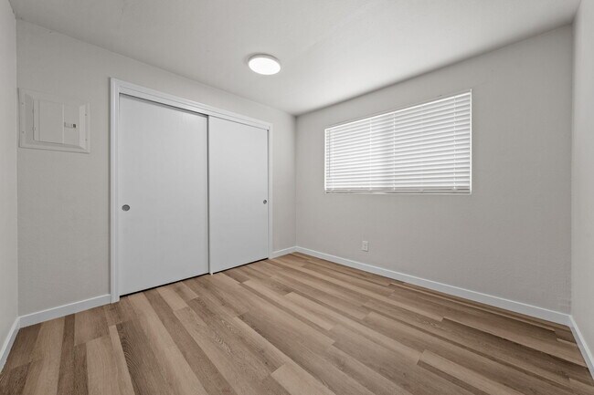 Photo - Cascade Apartments