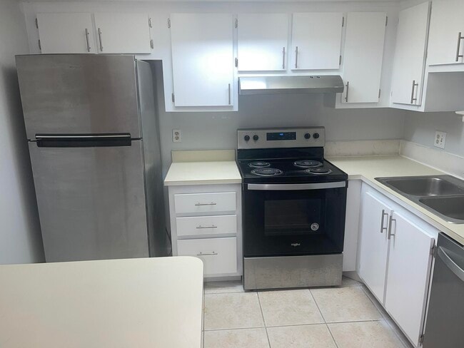 Building Photo - 4185 Oak Terrace Dr