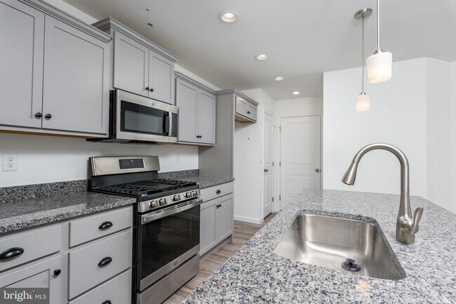 Photo - 103 Emma Cir