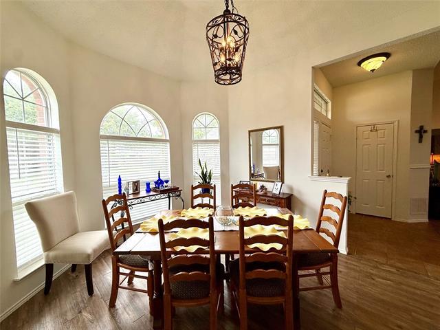 Photo - 1658 Glenmore Dr