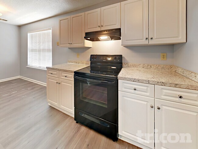 Photo - 22 Kingsway Rd